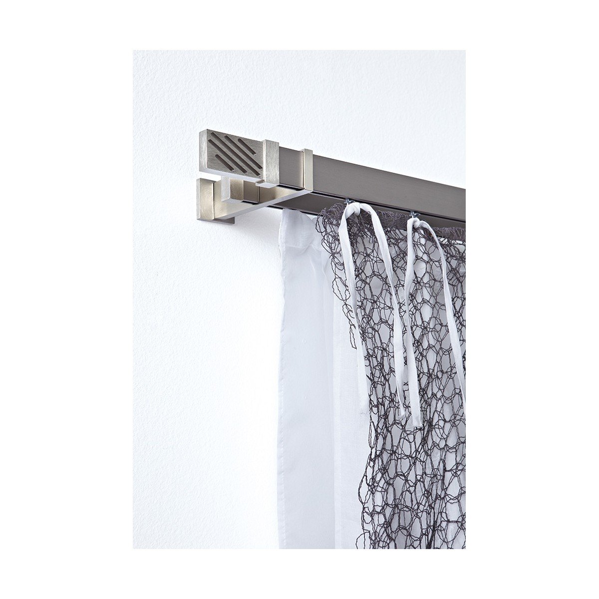 1322 Ινοξ κουρτινόξυλα Φ25 της σειράς Ασλάνης και Guy Laroche - Image 1