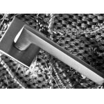 Πόμολα Πόρτας Με Ροζέτα Χρώμιο/Ματ Ζωγομετάλ 2116