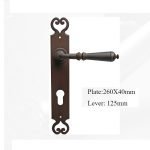 Πόμολο Ιταλίας Σφυριλατο με Πλάκα  Νο 208