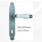 Πόμολο Ιταλίας Σφυριλατο με Πλάκα  Νο 230