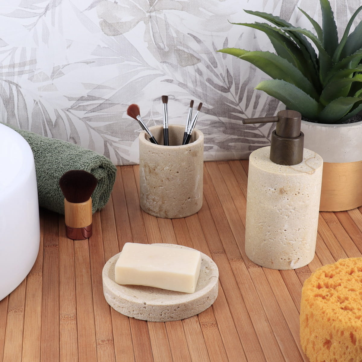 6374-1 Σετ 4 τεμάχια ντισπένσερ – θήκη οδ/ρτσας – σαπουνοθήκη-βαμβακοθήκη polyresin - Image 1