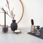 Mood grey set δοχείο κρεμοσάπουνου 380 ml & ποτήρι οδοντόβουρτσας Sealskin - Image 4