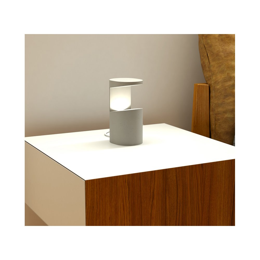 ghett4 Επιτραπέζιο Τσιμεντένιο Φωτιστικό REF (BASIC) - Image 1