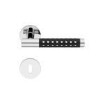 Ιταλικό Πόμολο Cavity με ροζέτα σε Χρώμιο/Ματ Μαυρο(RAL) 028