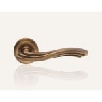 Ιταλικό Πόμολο με ροζέτα Marina σε Ματ Μπρονζέ 044