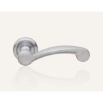 Ιταλικό Πόμολο με ροζέτα Nota σε Χρώμιο Σατινέ 041