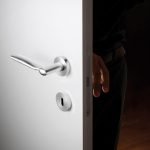 Ιταλικό πόμολο Sping Zincral με ροζέτα σε Χρώμιο Ματ 133 - Image 3