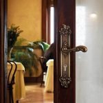 Ιταλικό Vintage Πόμολο Rococò French gold σε Πλάκα 138 - Image 2