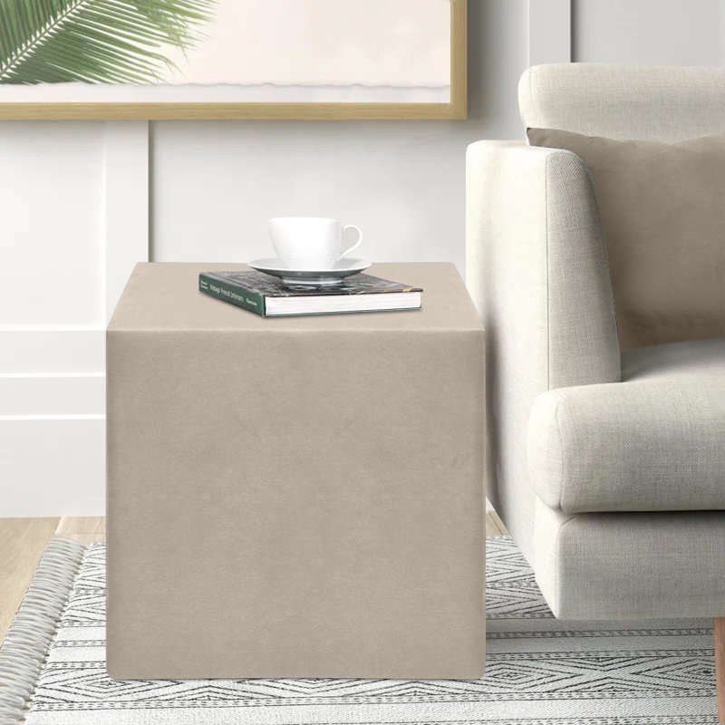 GP043-01024-1 Σκαμπώ April Megapap βελούδινο χρώμα μπεζ 40x40x40εκ. - Image 1