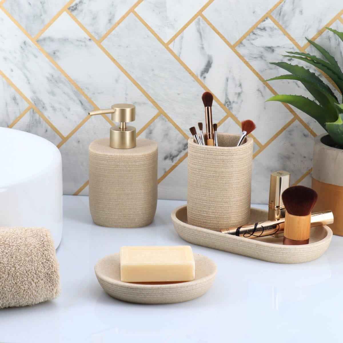 61178161-1 Σέτ 3 τεμάχια αξεσουάρ μπάνιου polyresn Eurocasa - Image 1