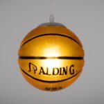 GLOBOSTAR® SPALDING NBA 00645 Παιδικό Κρεμαστό Φωτιστικό Οροφής με Ντουί 1 x E27 AC 220-240V IP20 - Πορτοκαλί & Μαύρο - Μ18 x Π18 x Υ18cm - Image 3