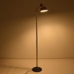 GLOBOSTAR® VERSA 00832 Μοντέρνο Επιδαπέδιο Φωτιστικό με Ντουί 1 x E27 AC 220-240V IP20 - Χρυσό & Ασημί - Μ15 x Π15 x Υ155cm - Image 3