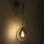 GLOBOSTAR® VIENNA 00923 Μοντέρνο Φωτιστικό Τοίχου - Απλίκα με Ντουί 1 x E27 AC 220-240V IP20 - Χρυσό & Μαύρο Φιμέ - Μ25 x Π23 x Υ27cm - Image 3