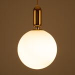 GLOBOSTAR® MAVERICK 00940 Μοντέρνο Κρεμαστό Φωτιστικό Οροφής με Ντουί 1 x E27 AC 220-240V IP20 - Χρυσό & Λευκό - Μ30 x Π30 x Υ48cm - Image 3