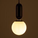 GLOBOSTAR® MAVERICK 00945 Μοντέρνο Κρεμαστό Φωτιστικό Οροφής με Ντουί 1 x E27 AC 220-240V IP20 - Μαύρο & Λευκό - Μ15 x Π15 x Υ33cm - Image 3