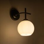 GLOBOSTAR® ISEN 01157 Μοντέρνο Φωτιστικό Τοίχου - Απλίκα με Ντουί 1 x E27 AC 220-240V IP20 - Μαύρο & Λευκό - Μ24 x Π15 x Υ27cm - Image 3