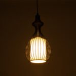 GLOBOSTAR® REA 01197 Μοντέρνο Κρεμαστό Φωτιστικό Οροφής με Ντουί 1 x E27 AC 220-240V IP20 - Μαύρο & Λευκό - Μ21 x Π21 x Υ40cm - Image 3