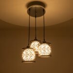 GLOBOSTAR® RAINELDA 01246 Μοντέρνο Κρεμαστό Φωτιστικό Οροφής με Ντουί 3 x E27 AC 220-240V IP20 - Μαύρο & Λευκό - Μ35 x Π35 x Υ110cm - Image 3