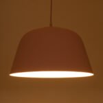 GLOBOSTAR® UPVALE 01284 Μοντέρνο Κρεμαστό Φωτιστικό Οροφής με Ντουί 1 x E27 AC 220-240V IP20 - Ροζ & Λευκό - Μ40 x Π40 x Υ24cm - Image 3