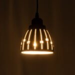 GLOBOSTAR® COOLIE 01476 Μοντέρνο Κρεμαστό Φωτιστικό Οροφής με Ντουί 1 x E27 AC 220-240V IP20 - Μαύρο & Ασημί - Μ12.5 x Π12.5 x Υ11.5cm - Image 3