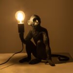 GLOBOSTAR® APES 01807 Μοντέρνο Επιτραπέζιο Φωτιστικό Πορτατίφ με Ντουί 1 x E27 AC 220-240V IP20 - Μαύρο - Μ30 x Π27 x Υ30cm - Image 3