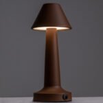 GloboStar® MOLLY 76519 Επαναφορτιζόμενο Επιτραπέζιο Φωτιστικό Πορτατίφ LED 1.5W 105lm 120° DC 5V IP44 Θερμό Λευκό 2700K Dimmable Καφέ Αλουμίνιο - Μ10 x Π10 x Υ23cm - 2 Xρόνια Εγγύηση - Image 3