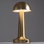 GloboStar® COCO 76512 Επαναφορτιζόμενο Επιτραπέζιο Φωτιστικό Πορτατίφ LED 1.5W 105lm 120° DC 5V IP44 Θερμό Λευκό 2700K Dimmable Χρυσό Αλουμίνιο - Μ10 x Π10 x Υ22cm - 2 Xρόνια Εγγύηση - Image 3