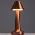 GloboStar® MOLLY 76517 Επαναφορτιζόμενο Επιτραπέζιο Φωτιστικό Πορτατίφ LED 1.5W 105lm 120° DC 5V IP44 Θερμό Λευκό 2700K Dimmable Χάλκινο Αλουμίνιο - Μ10 x Π10 x Υ23cm - 2 Xρόνια Εγγύηση - Image 3