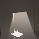 GLOBOSTAR® ONO 86101 Μοντέρνο Επιτραπέζιο Φωτιστικό Γραφείου με Ασύρματη Φόρτιση 10W 2A LED 5W 1000lm 90° DC 5V με USB-C IP20 Φυσικό Λευκό 4500K - Sanan SMD Chip - Λευκό - Μ33 x Π14 x Υ63cm - 2 Χρόνια Εγγύηση - Image 11