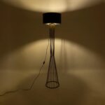 GLOBOSTAR® NOVA 201-0041 Μοντέρνο Επιδαπέδιο Φωτιστικό με Ντουί 1 x E27 AC 220-240V IP20 - Χρυσό & Μαύρο - Μ36 x Π36 x Υ148cm - Image 3