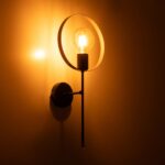 GLOBOSTAR® SOPA 201-0120 Μοντέρνο Φωτιστικό Τοίχου - Απλίκα με Ντουί 1 x E27 AC 220-240V IP20 - Μαύρο & Χρυσό - Μ23 x Π15 x Υ51cm - Image 3