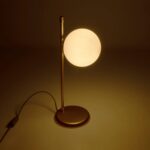 GLOBOSTAR® GLOBUS 203-0182 Μοντέρνο Επιτραπέζιο Φωτιστικό Πορτατίφ με Ντουί 1 x E27 AC 220-240V IP20 - Χρυσο & Λευκό - Μ21 x Π17 x Υ45cm - Image 3