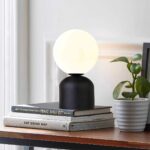 GLOBOSTAR® MAGIC 204-0132 Μοντέρνο Επιτραπέζιο Φωτιστικό Πορτατίφ με Ντουί 1 x E14 AC 220-240V IP20 - Μαύρο & Λευκό - Μ13 x Π13 x Υ28cm - Image 4