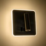 GLOBOSTAR® LADY-S 60945 Μοντέρνο Φωτιστικό Τοίχου - Απλίκα Ξενοδοχείου Reading Light με Φορτιστή USB 3A LED 6W 600lm 36° & 360° AC 220-240V IP20 Φυσικό Λευκό 4500K - Bridgelux COB Chip & TÜV SÜD Driver - Νίκελ Βούρτσας - Μ15 x Π15 x Υ7cm - 3 Χρόνια Εγγύηση - Image 8