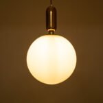 GLOBOSTAR® ESTETICO 61493 Μοντέρνο Κρεμαστό Φωτιστικό Οροφής με Ντουί 1 x E27 AC 220-240V IP20 - Λευκό & Χρυσό Πλατίνα - Μ30 x Π30 x Υ48cm - Image 9