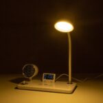 GLOBOSTAR® OLDY 76557 Μοντέρνο Επιτραπέζιο Φωτιστικό Γραφείου με Ασύρματη Φόρτιση 15W 3A, 5W Bluetooth Ηχείο & Ψηφιακό Ρολόι LED 3W 300lm 120° DC 5V με USB-C IP20 Ρυθμιζόμενο Λευκό CCT με Αφή 2700K/4500K/6000K Dimmable - Sanan SMD Chip - Λευκό - Μ13 x Π25 x Υ43cm - 2 Χρόνια Εγγύηση - Image 15