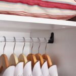 Ντουλάπα ρούχων Base Megapap τετράφυλλη με συρτάρια χρώμα λευκό - sonoma 137x52x198εκ. - Image 7