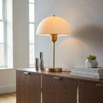 GLOBOSTAR® GAZETA 203-0304 Μοντέρνο Επιτραπέζιο Φωτιστικό Πορτατίφ με Ντουί 1 x E27 AC 220-240V IP20 - Λευκό Δίαφανο & Μπρονζέ  - Μ25 x Π25 x Υ39cm - Image 5