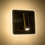 GLOBOSTAR® LADY-S 60944 Μοντέρνο Φωτιστικό Τοίχου - Απλίκα Ξενοδοχείου Reading Light με Φορτιστή USB 3A LED 6W 600lm 36° & 360° AC 220-240V IP20 Φυσικό Λευκό 4500K - Bridgelux COB Chip & TÜV SÜD Driver - Χρυσό Πλατίνα - Μ15 x Π15 x Υ7cm - 3 Χρόνια Εγγύηση - Image 7