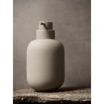 Zone Denmark Δοχείο Κρεμοσάπουνου Stoneware 300 ml - Sensu Taupe - Image 3