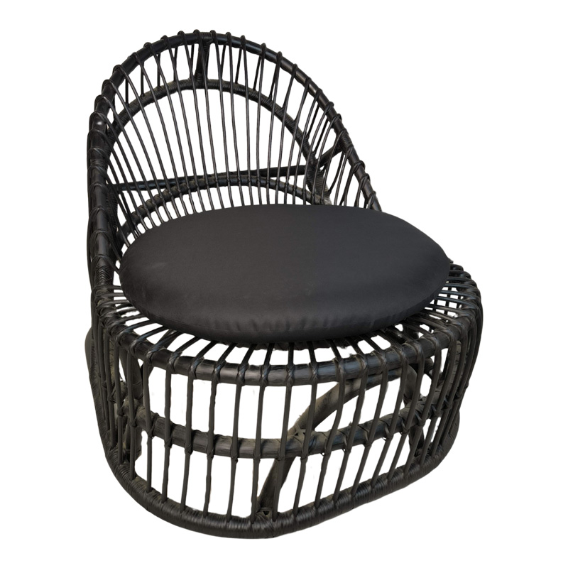 343-000094 Πολυθρόνα Tromso paakoworld pe rattan σε μαύρη απόχρωση με μαύρο μαξιλάρι 80x85x98εκ - Image 1